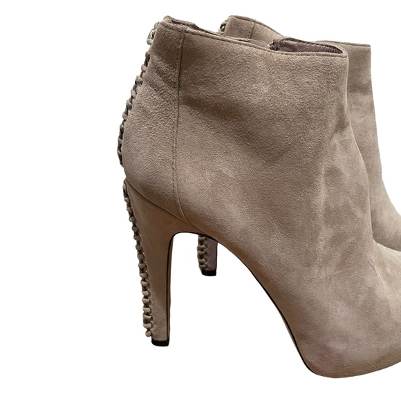 Vince Camuto Cannon Chain Heel Ankle Booties Fawn Tan Size 9 - Picture 5 of 11